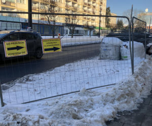 Tramwaj wzdłuż ul. Rakowieckiej w Warszawie w styczniu 2026