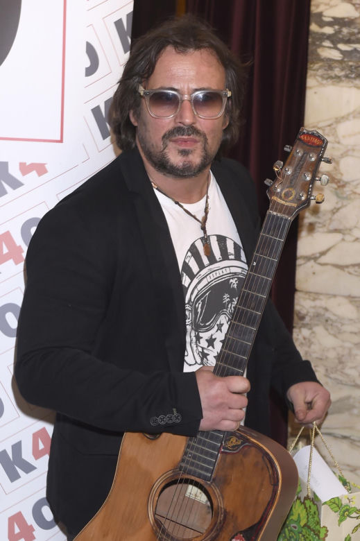 Bartosz Opania