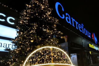 Carrefour 23.12.2025 - przedświąteczne godziny działania sklepów
