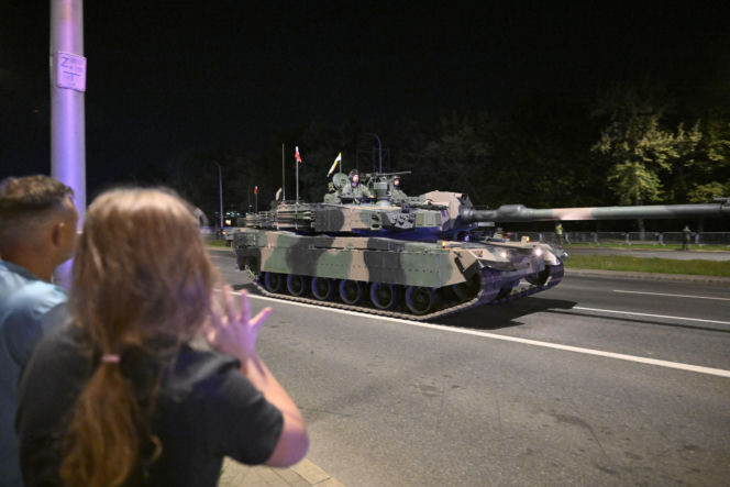 Nocna próba defilady wojskowej w Warszawie 2