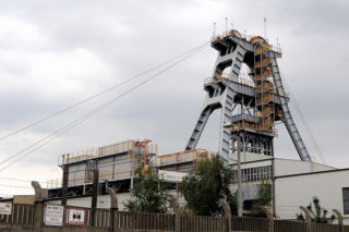 Gigantyczny zbiornik runął w nocy. Pracownik kopalni był bez szans na ucieczkę