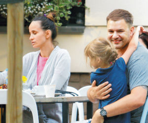 Tomasz Karolak przyznał się, że znów będzie tatą