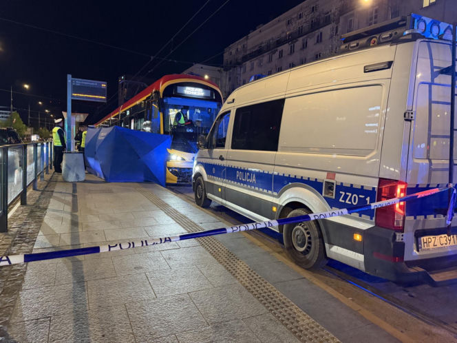 Śmiertelne potrącenie pieszej przez tramwaj na Marszałkowskiej