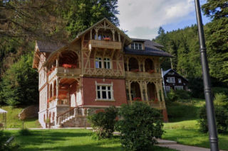 Zapomnij o zatłoczonym Karpaczu! To miasteczko na Dolnym Śląsku będzie hitem majówki 2026