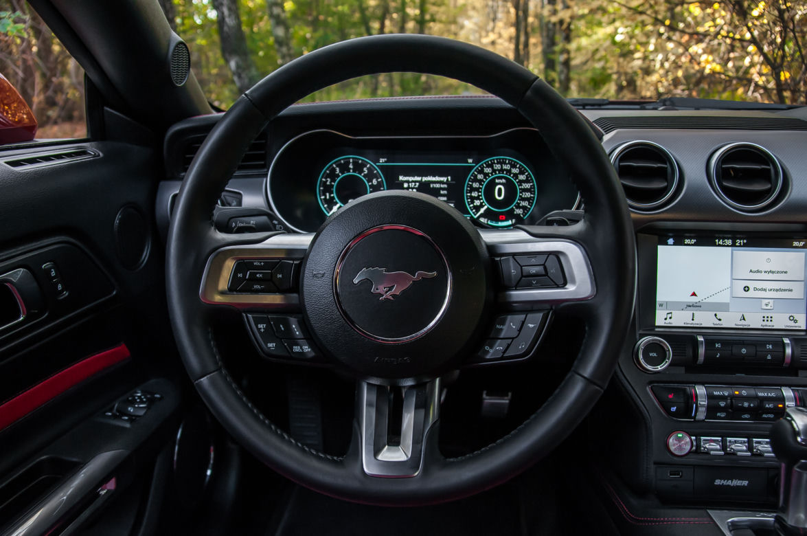 Ford Mustang GT Fastback 5.0 V8 450 KM