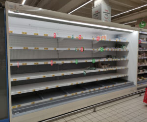 Warszawiacy szturmują sklepy przed Sylwestrem