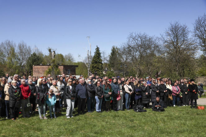 Poświęcił im swoją kampanię wyborczą. Przyszły na pogrzeb Łukasza Litewki. Oczy od razu się zaszkliły