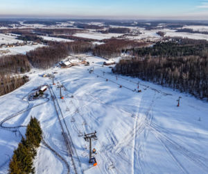 W Łódzkiem jak w Białce Tatrzańskiej. Góra Kamieńsk szykuje się na otwarcie sezonu