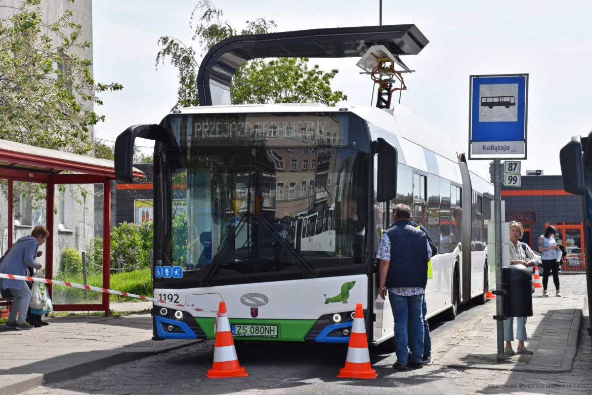 Test ładowarki do autobusów elektrycznych