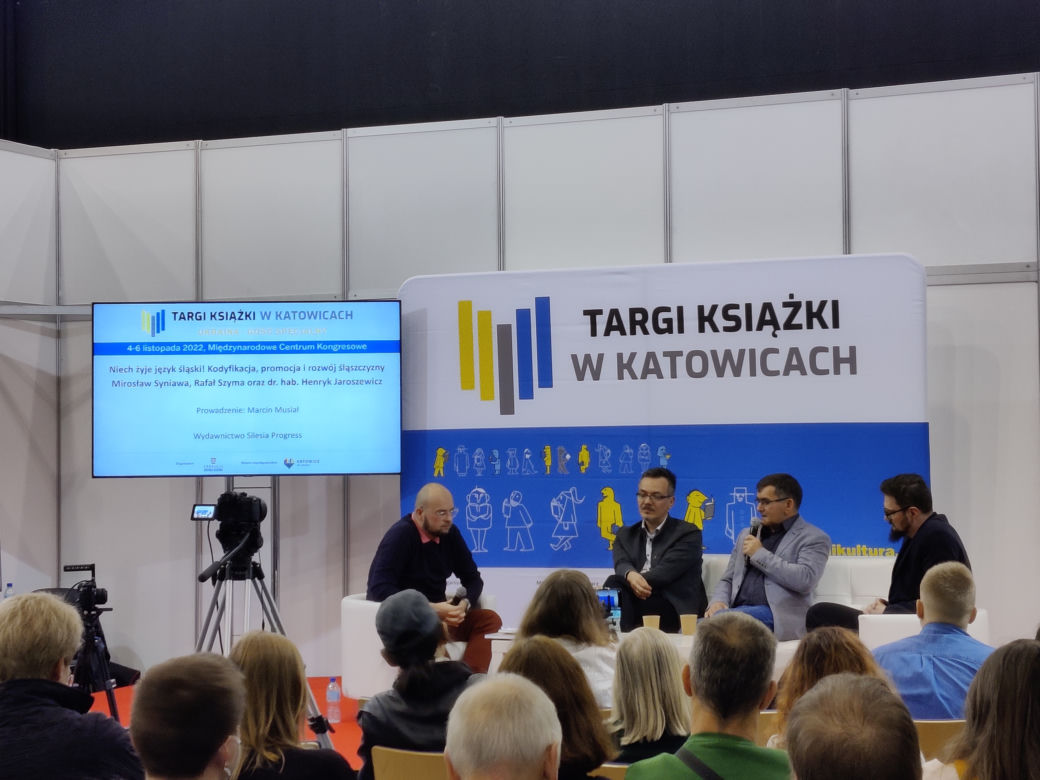Targi Książki w Katowicach 2022. Rozpoznajesz się na zdjęciach?