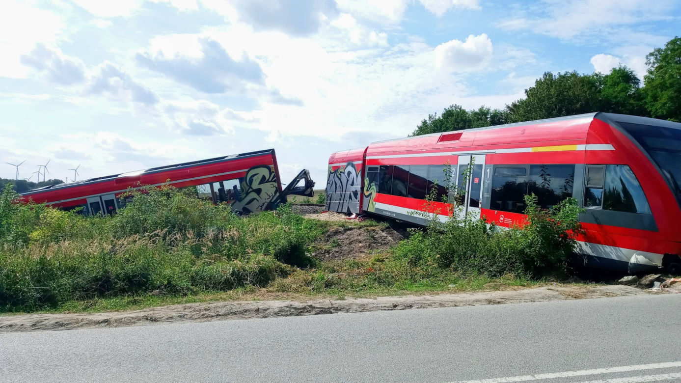 Wrak niemieckiego pociągu pod Kołbaskowem