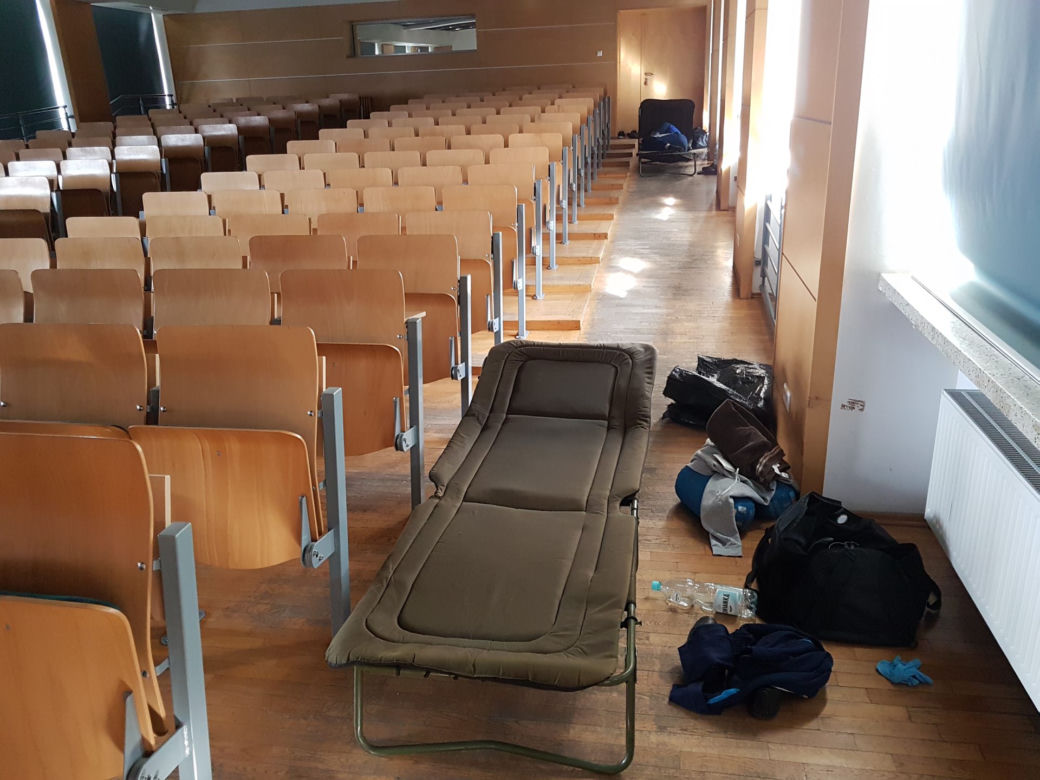 Strażacy uwięzieni na kwarantannie