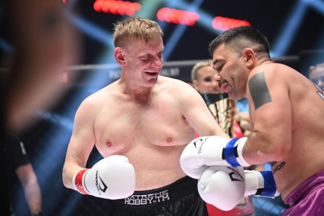 Bartosz Żukowski vel. Waldek Kiepski przegrał na gali Fame