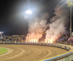 Race na stadionach żużlowych