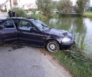 Zarówno kierowca, jak i pasażerowie pojazdu, zostali przewiezieni do radomszczańskiego szpitala. Po udzieleniu pomocy mogli wrócić do domów