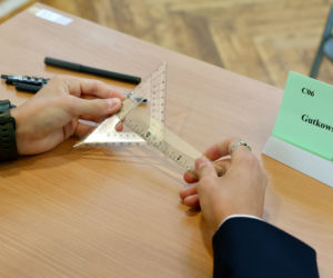 Tego uczniowie boją się najbardziej na egzaminie ósmoklasisty z matematyki. Te zadania ich pokonują!