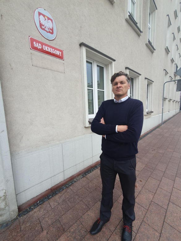 Spowodował wypadek, w którym zginęły żona i córka pana Andrzeja. Już jest na wolności.