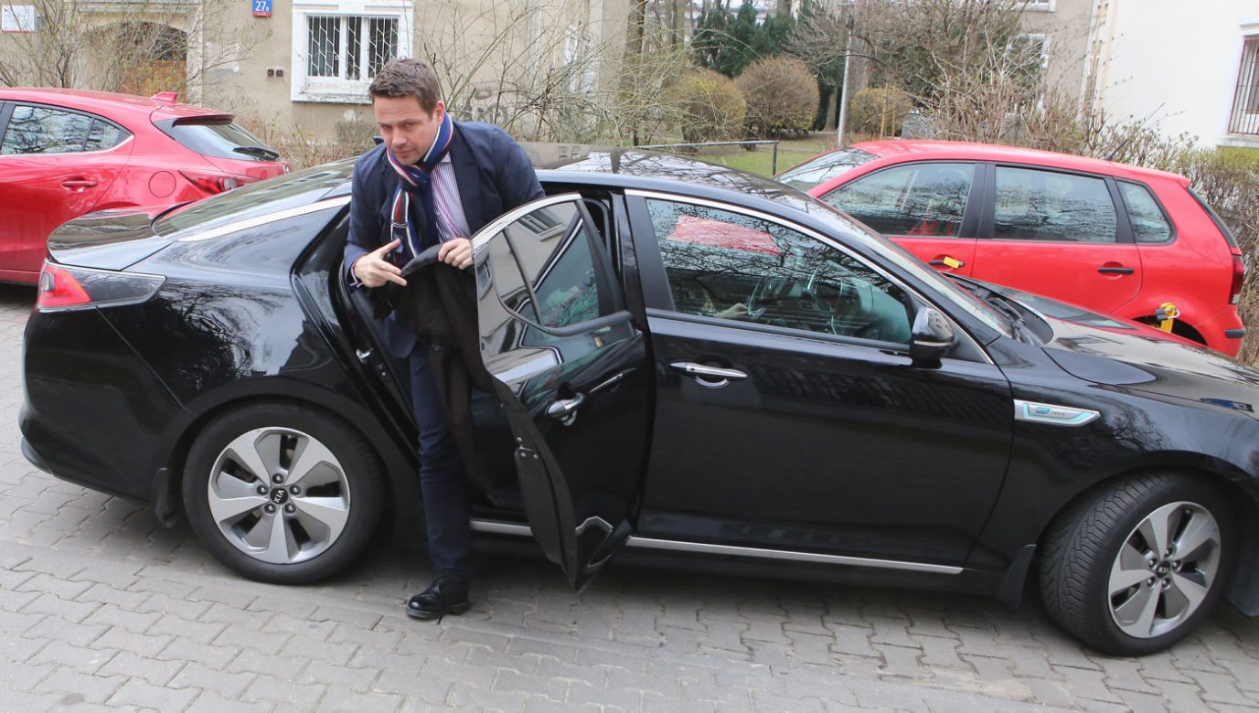 Czym jeździ Rafał Trzaskowski
