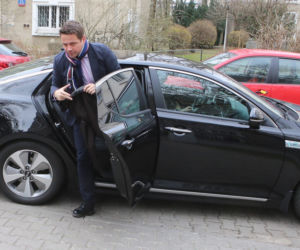 Czym jeździ Rafał Trzaskowski