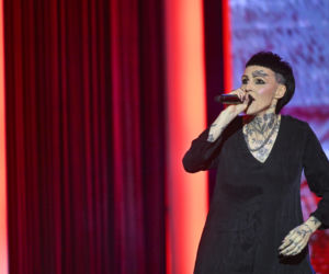 Tak na początku kariery wyglądała Agnieszka Chylińska. Z mrocznej rockmanki w ikonę stylu