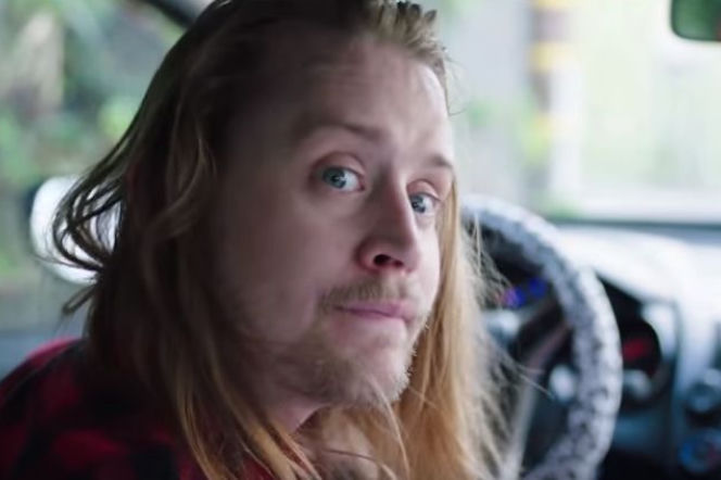 Kevin sam w domu 26 lat później. Macaulay Culkin parodiuje samego siebie