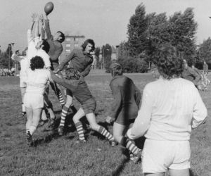 Naszym Kozłom stuknęło 45 lat! Rugbiści świętują jubileusz na boisku. 