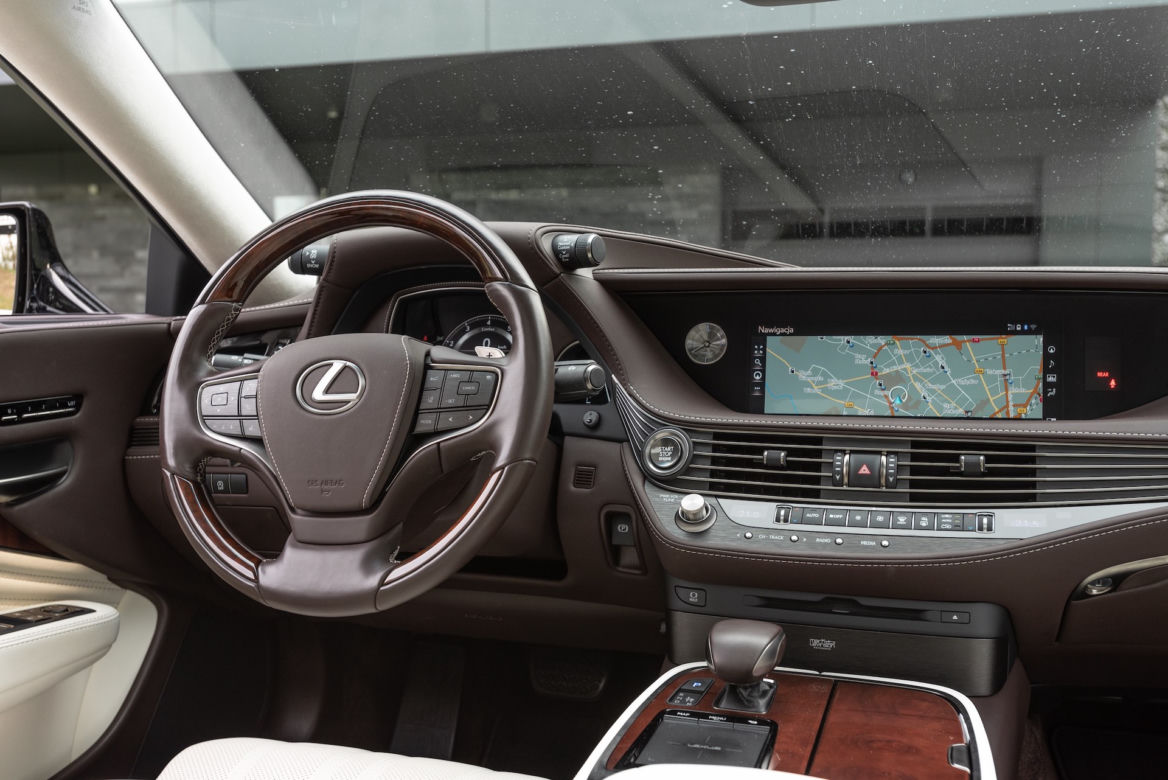 Lexus LS 500 Omotenashi 3.5 V6 417 KM