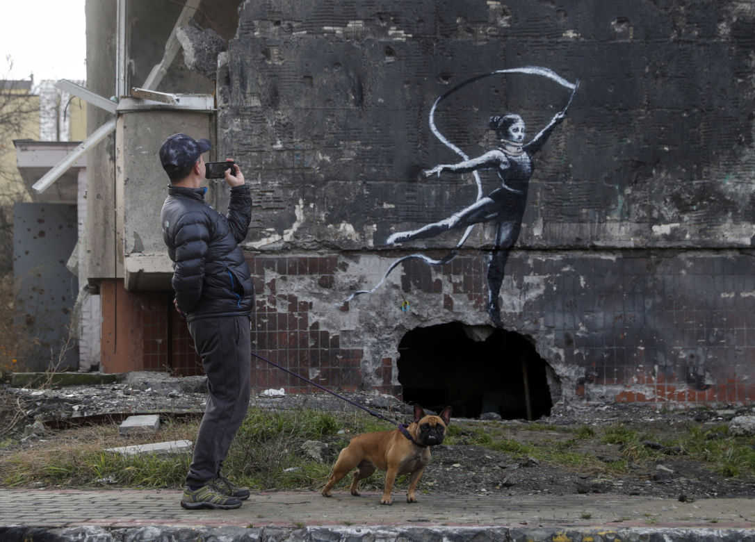 Banksy tam był. Powstała seria ulicznych graffiti w Ukrainie