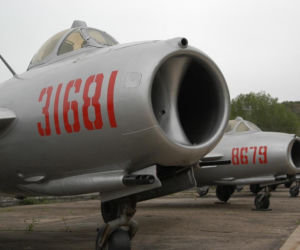 Rój starych myśliwców J-6 przerobionych na drony. Jak Chiny planują obezwładnić obronę Tajwanu?