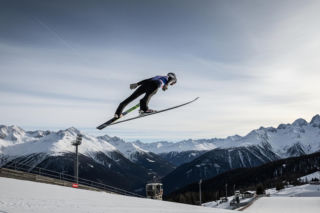 Igrzyska 2026 w Predazzo: Dominacja Stroem na dużej skoczni. Jak wypadły Polki?