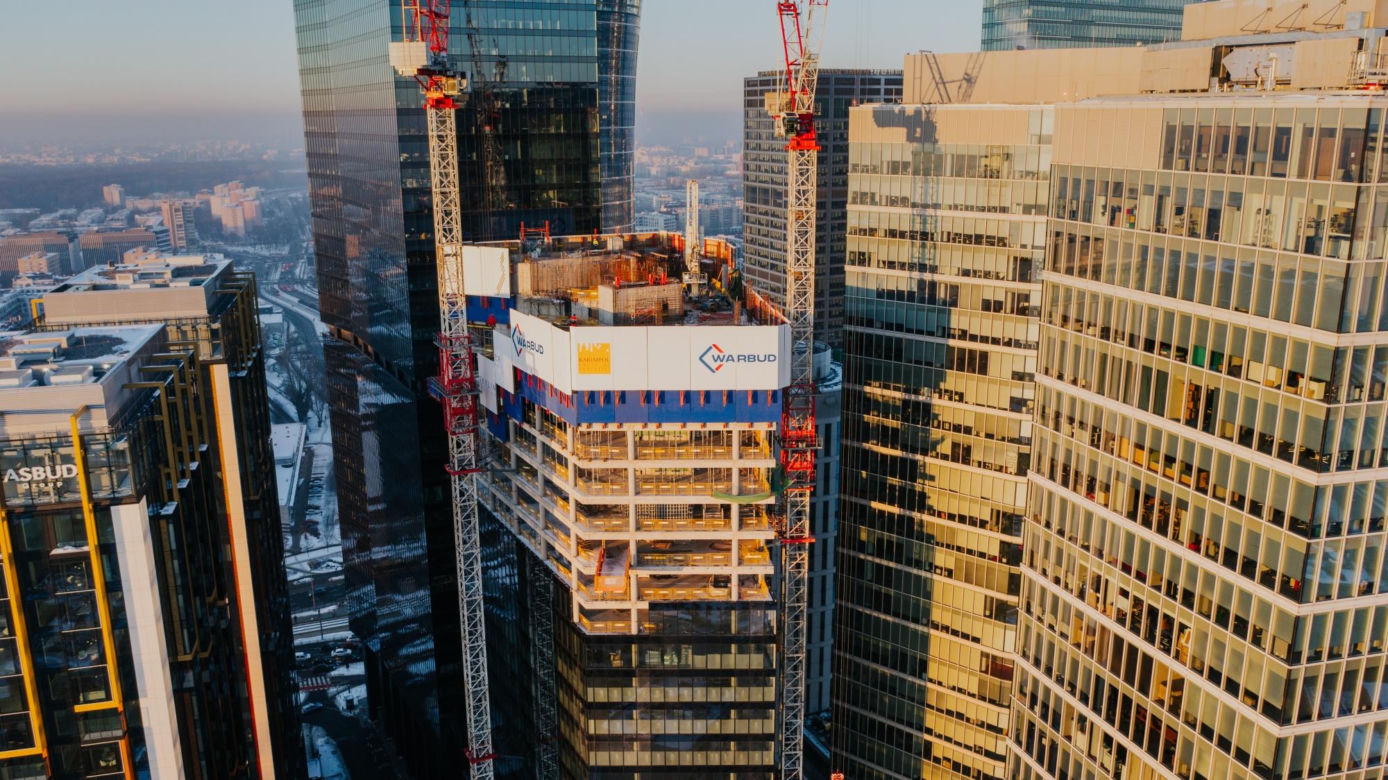 W centrum Warszawy trwa budowa Skylinera II