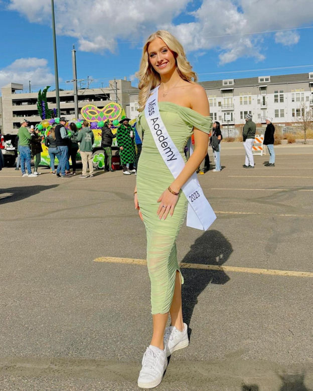 Najpiękniejsza żołnierka chce być Miss Ameryki! Musisz zobaczyć Madison Marsh 