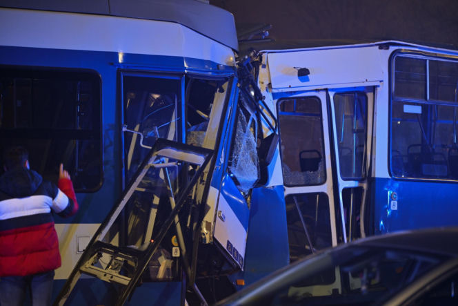 PILNE. Zderzenie tramwajów w Krakowie! Katastrofa na torach, 34 poszkodowanych!