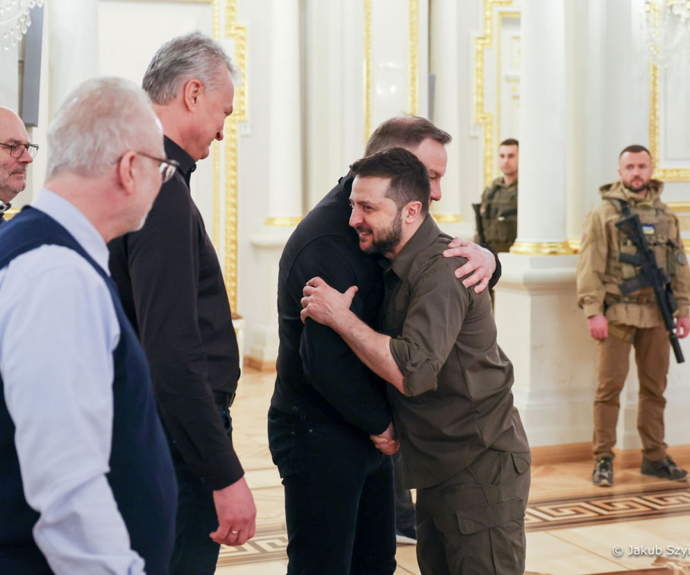 Prezydenci @AndrzejDuda i @ZelenskyyUa Powitanie w Kijowie