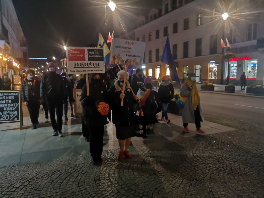 Polskie Babcie protetsują w Warszawie