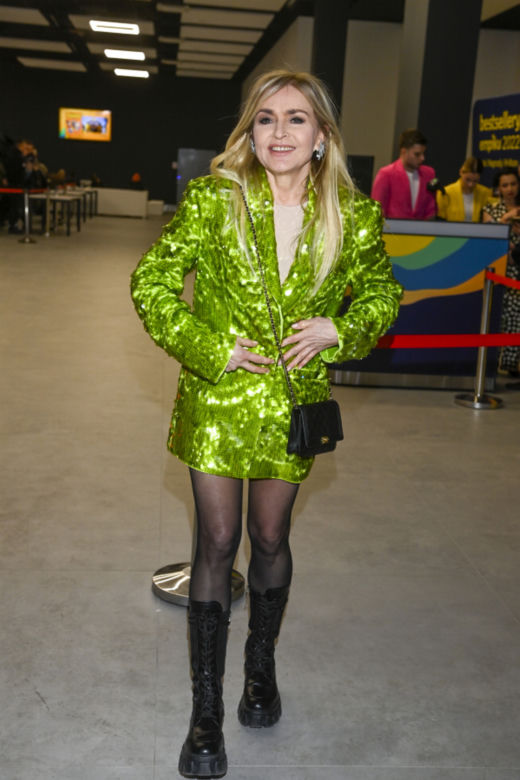 Błyszcząca Monika Olejnik odsłoniła nogi 