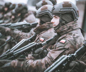 Czy zasadnicza służba wojskowa wróci? Rzecznik rządu zabiera głos