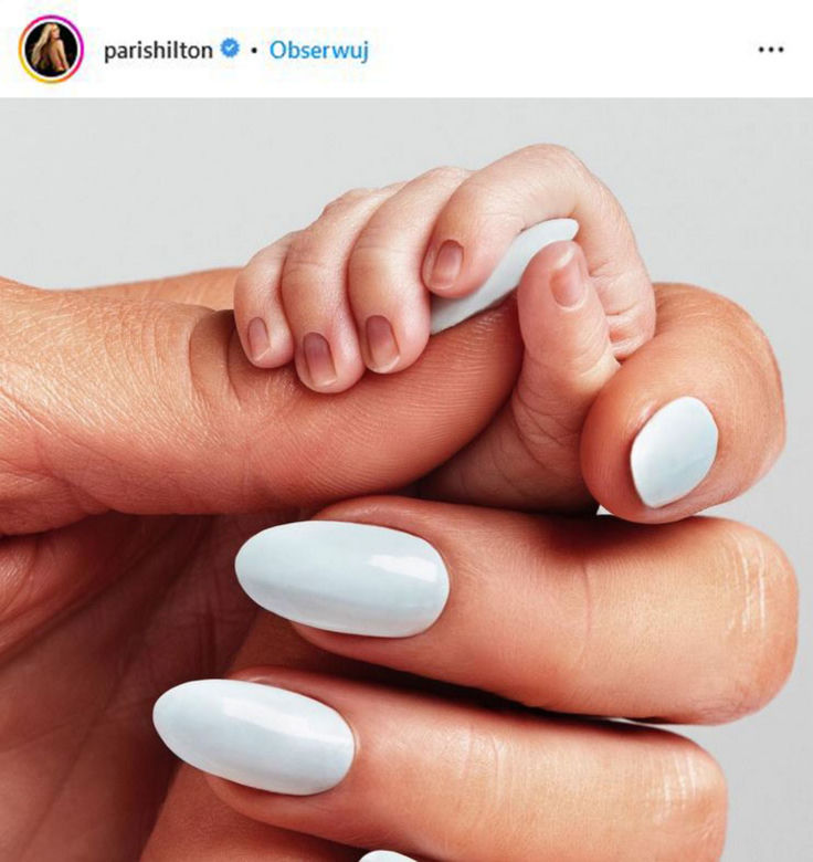  Paris Hilton została mamą! Dziedziczka fortuny nie była w ciąży