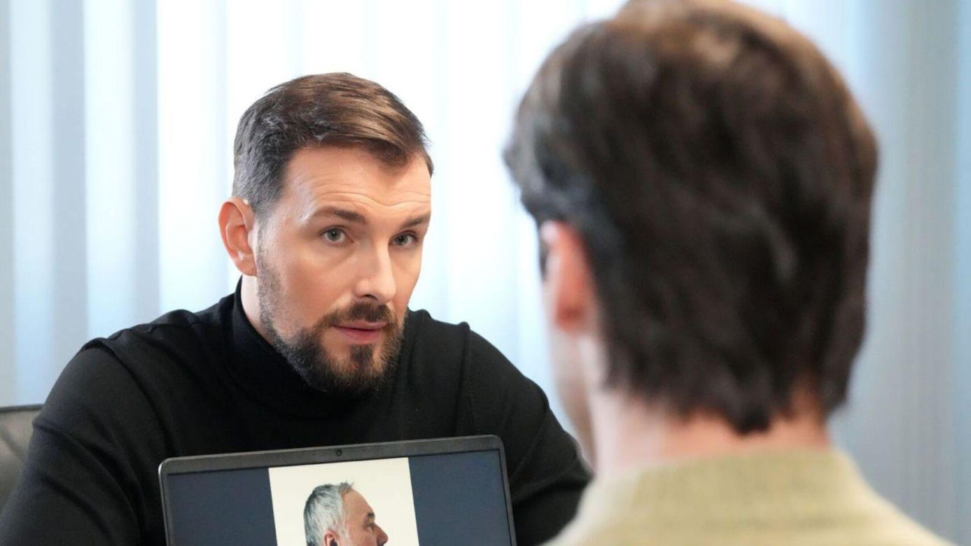 	Barwy szczęścia ostatni odcinek 3202 finał sezonu. Cezary (Marcel Opaliński), Marcin Kodur (Oskar Stoczyński) 