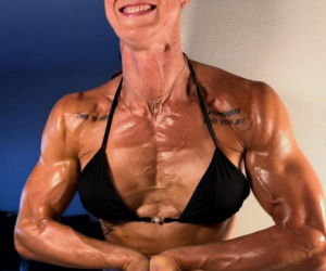Julie Tetart, transpłciowa koszykarka