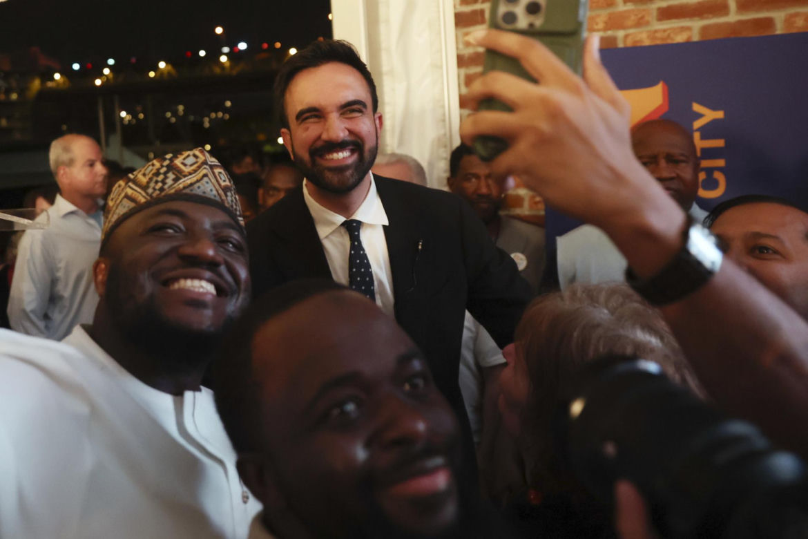 Zohran Mamdani pokonał Andrew Cuomo w demokratycznych prawyborach