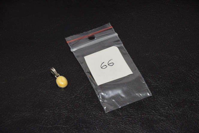 Rozpoznajesz te błyskotki? Policja poszukuje właścicieli bizuterii i kosztowności