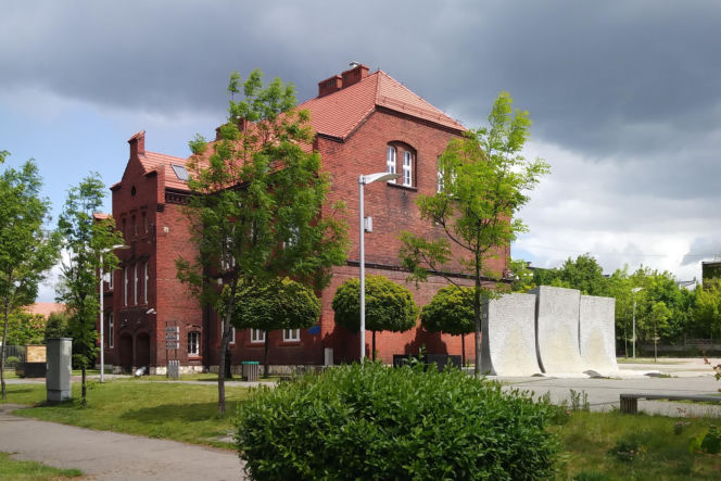 To jedno z najpiękniejszych miast na Śląsku. W PRL-u stało się częścią Bytomia