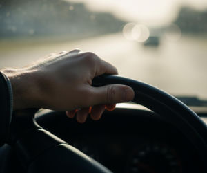 65-latek stracił prawo jazdy. Jak jeden manewr zmienił jego życie?