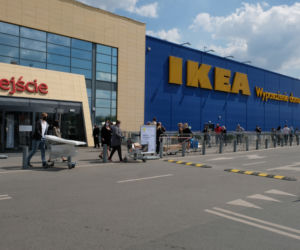 GIGANTYCZNE kolejki pod Ikeą w Katowicach [ZDJĘCIA]
