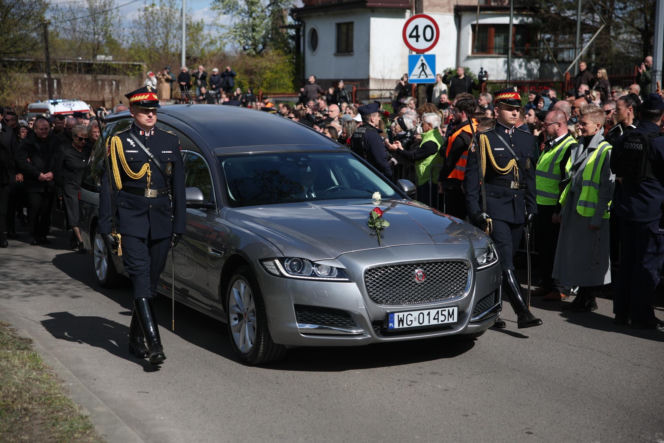 Ból, rozpacz, łzy. Poruszające sceny na pogrzebie Łukasza Litewki