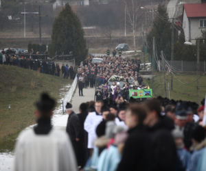Ostatnie pożegnanie księdza Piotra Pławeckiego