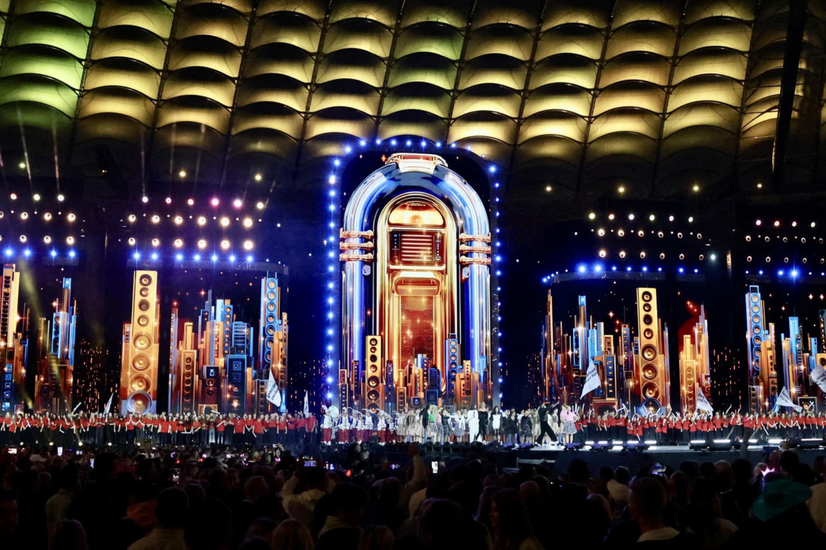 Koncert Roztańczony PGE Narodowy 2025. Na scenie gwiazdy: popu, rapu i disco polo [ZDJĘCIA]