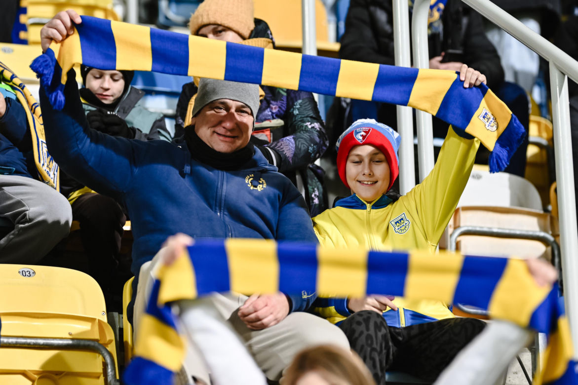 Arka Gdynia - Lech Poznań: Zdjęcia kibiców z meczu 15. kolejki PKO BP Ekstraklasy