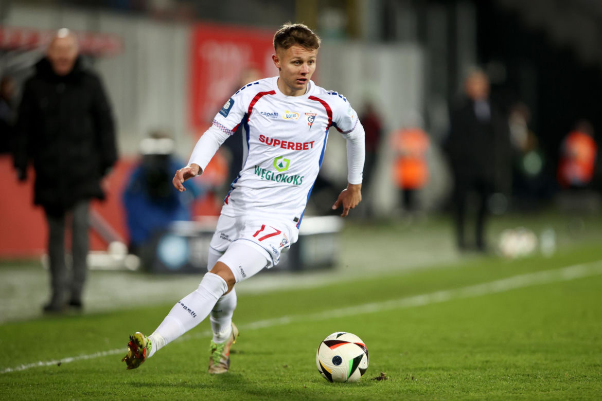 Górnik Zabrze wyszarpał zwycięstwo w meczu z Piastem. Brzydkie zachowanie Podolskiego